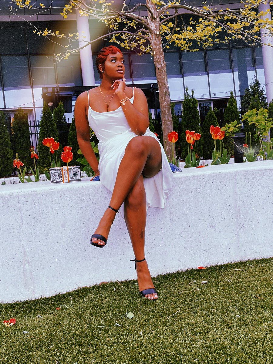 KayyModel's tweet photo. Birthday was great 🎉🍾❤️ https://t.co/4410C7oDNe