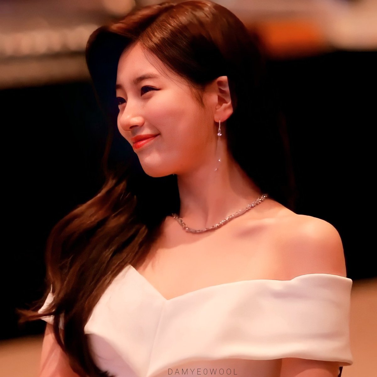 zsuzyz's tweet photo. Selamat pagi ~ senyuman manis untuk hati yang lelah, semangat  ^^ https://t.co/nrCeoVoJwS