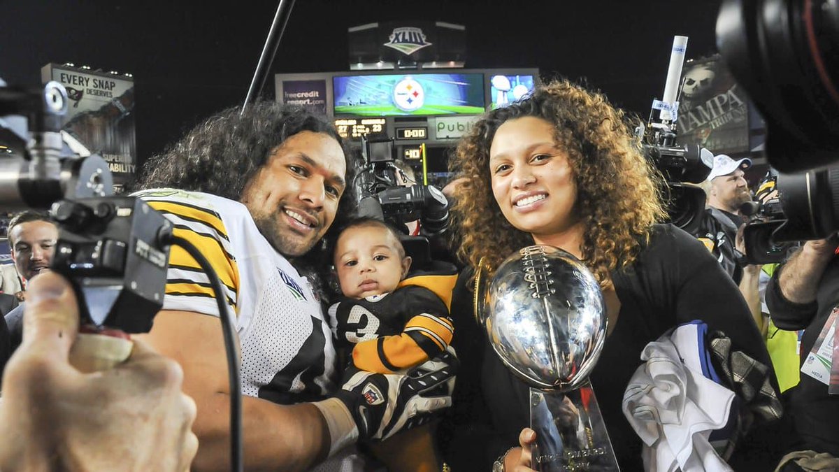 dvesean's tweet photo. Happy B-Day to 2X Super Bowl Champ, 8X NFL Pro Bowler, NFL 
Pro Football HOF Inductee &amp; a Pittsburgh Steeler for his entire 12 yr career, Troy Polamalu. Troy would become airborne &amp; explosively annihilate opponents. But #43 is also one of the nicest, most soft spoken guys ever. https://t.co/Kj70iPCFik