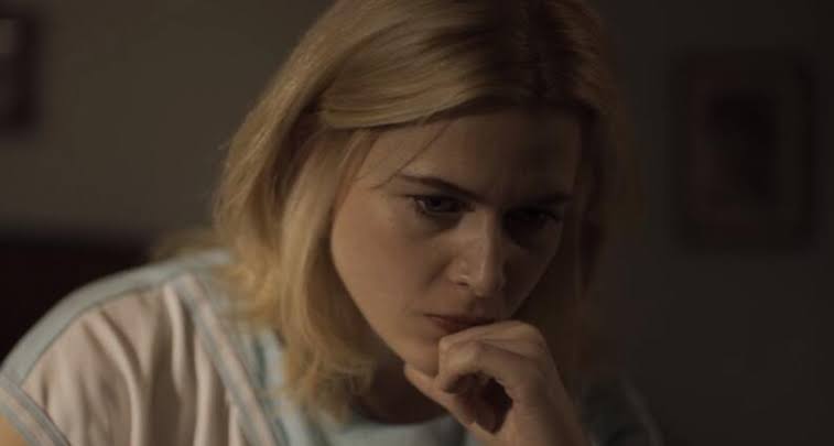 #LuisMiguelLaSerie2

Yo
Pensando cade o corpo da #Marcela 🤧