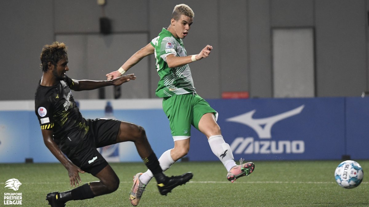 ✨ Finishing in 𝓼𝓽𝔂𝓵𝓮 - <a href="/Moreschejr/">matheus moresche</a> with his second brace of the #SPL season for Geylang #GameOn