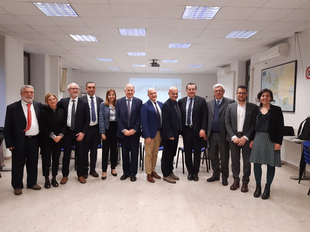 Maggi (H2IT - Associazione Italiana Idrogeno e Celle a Combustibile): “Con i fondi del #Recovery l’Italia sostenga la filiera dell’ #idrogeno”

hydronews.it/maggi-h2it-con…