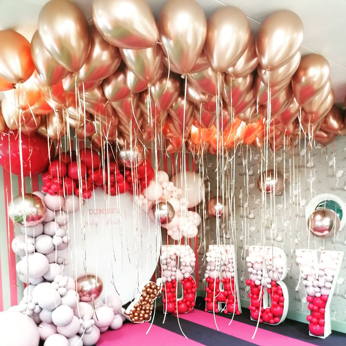 Last week saw New Homes Law celebrating and saying a 'see you soon' to one of our Senior Conveyancing Executives as she goes on to her maternity leave.

A lovely day had by all and a huge thank you to #essexballoonstudio for a wonderful display!