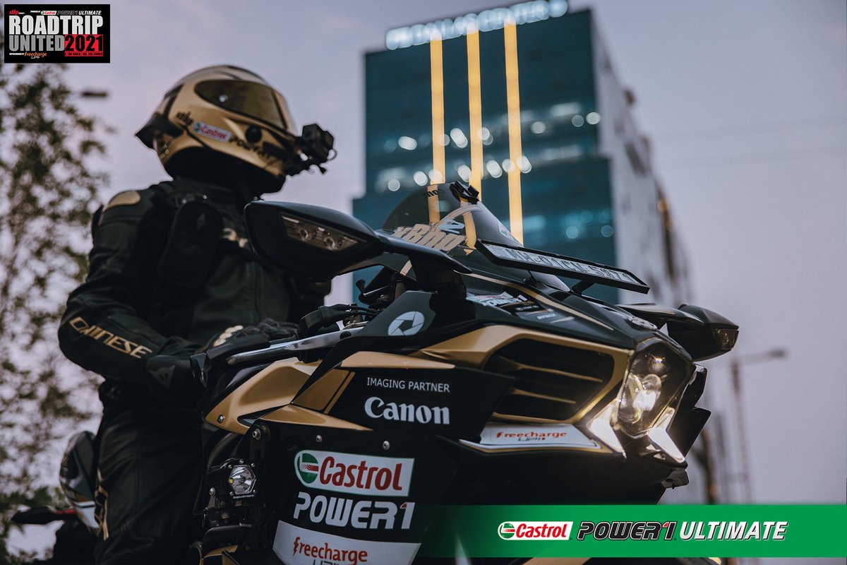 xBhp's tweet photo. With the @castrolbiking #CastrolPOWER1ULTIMATE protecting the engine of the #MindNinja , #roadTripUnited2021 went like a breeze and after adding thousands of kilometers on the odo, we can say that it is THE best thing you can get for a motorcycle like the #NinjaH2. https://t.co/PlJfYB6Bhh