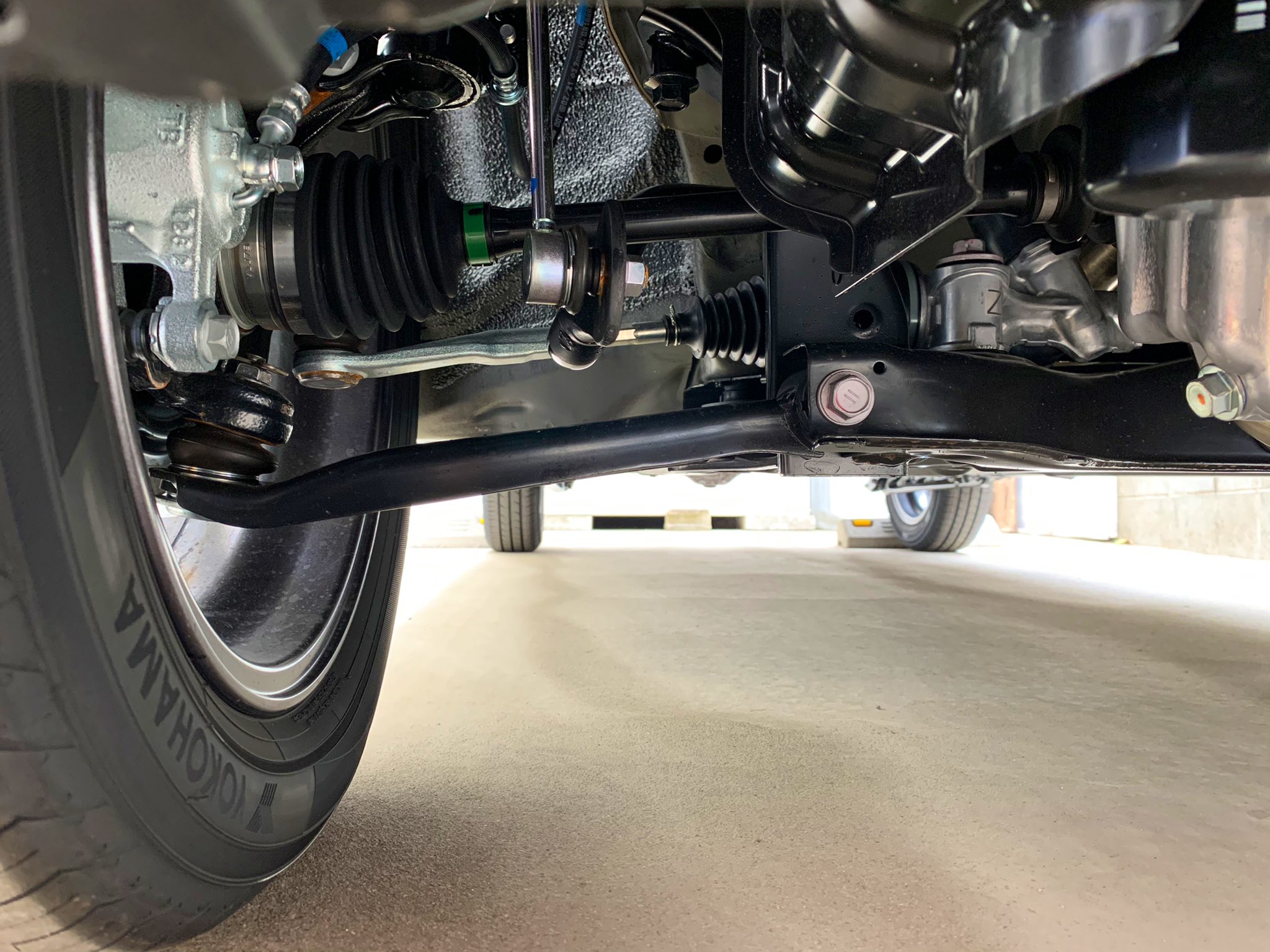 Mitsu 愉快 タフト 趣味垢 リフトアップのメリット ボディの高さが上がるので運転しやすい 見た目がオフロードカーのように格好良い リフトアップのデメリット ドライブシャフトの角度が更に斜めになる為 ドライブシャフト ブーツ ブッシュ等