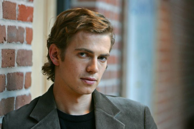 Happy 40th birthday hayden christensen, excited to see you as vader again 
