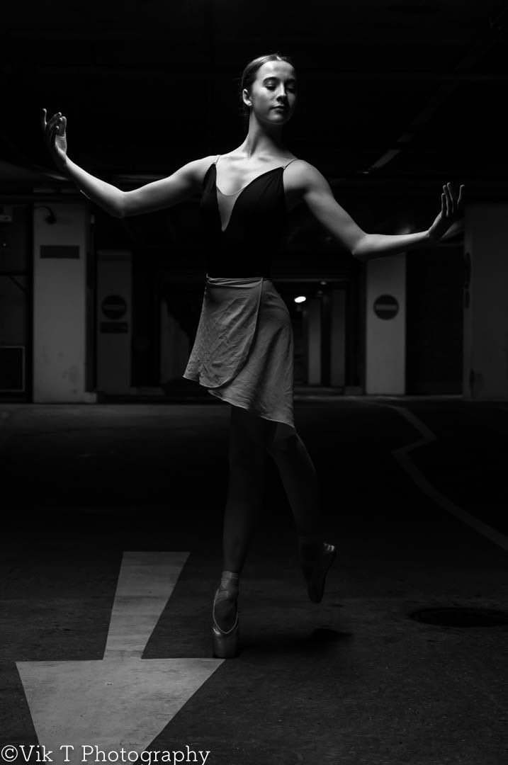 Happy Monday all,
New #ballet post on #Instagram  - viktphotography 

#ballerina #bwportrait #creative #pointe