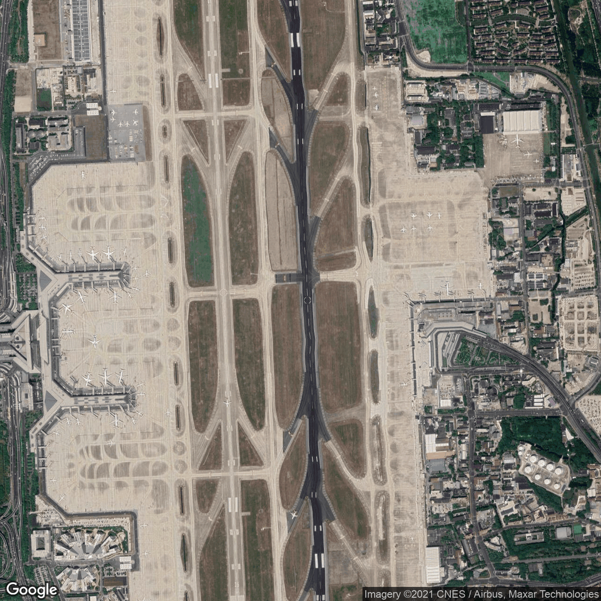 FindTheAirport's tweet photo. Which airport is this ? ⤵️

1️⃣  MAD Adolfo Suárez Madrid-Barajas
2️⃣  SHA Shanghai Hongqiao
3️⃣  CRP Corpus Christi
4️⃣  MGE Dobbins Air Reserve Base https://t.co/4P3Zu6g7TW