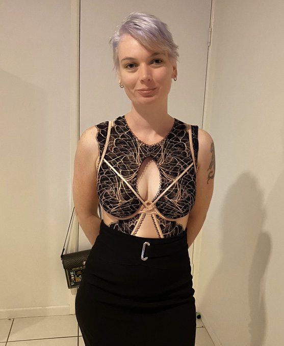 Just me https://t.co/vJx0kOPGSF