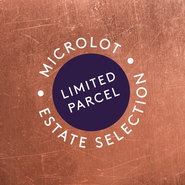 Unionroasted's tweet photo. ✨Microlot announcement: Tres Cavaleiros✨
Your Monday morning just got better!
Complex and fruity when brewed as espresso, our new microlot has notes of juicy cherry and tropical fruits, with a rich chocolate finish.
#unionroasted #BrazilianCoffee https://t.co/r46ykNT842