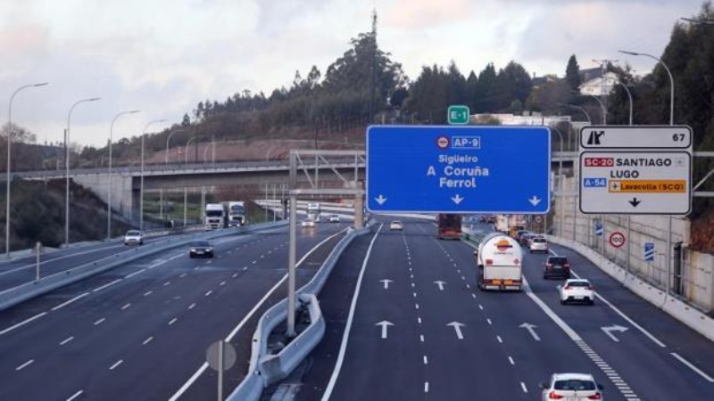CetmTransporte's tweet image. 🧐 Si se implementara el #pagoporuso en las #carreteras, Galicia sería una de las CCAA más afectadas. 

#FEGATRAMER recuerda que el número de kilómetros de vías de alta capacidad que recorre la comunidad gallega supera los 1.100 km. 😱

➡️ nexotrans.com/noticia/101580…