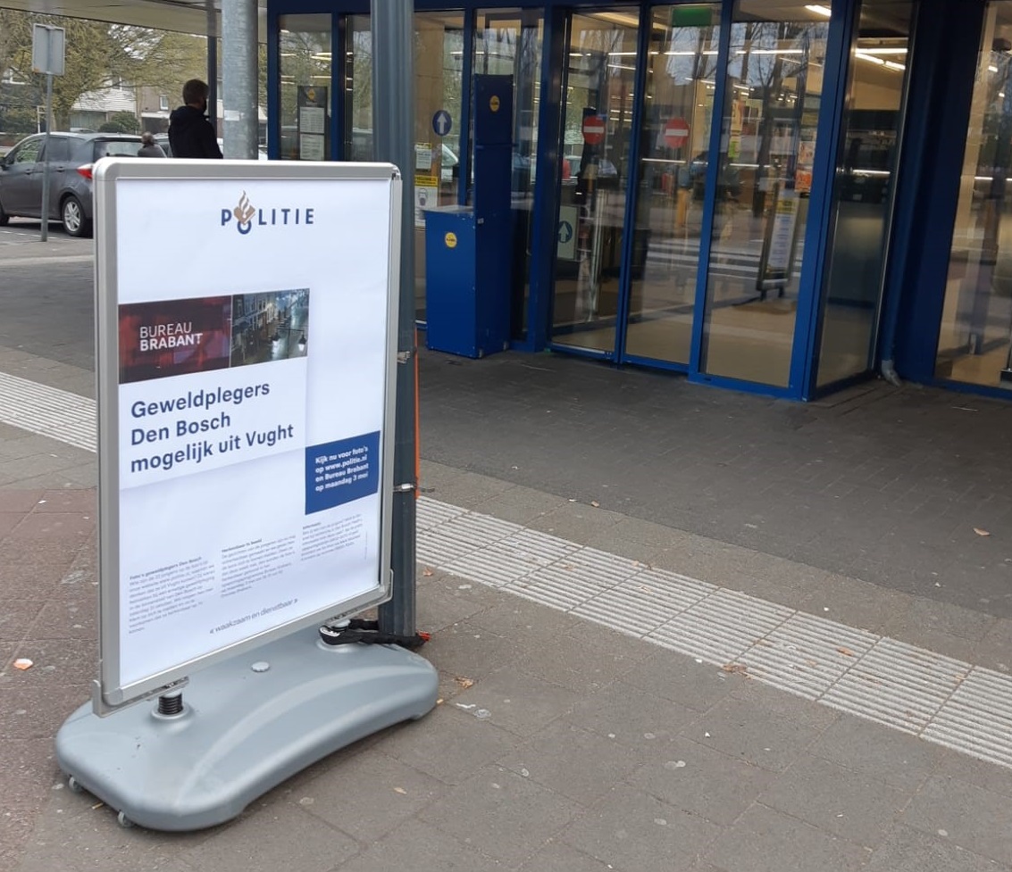 Foto's van 22 verdachten van 'n geweldpleging in de binnenstad Den Bosch staan op beeld op onze website.