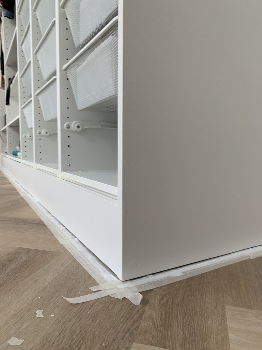 ephraimleonleon's tweet photo. Finally got around to filling up the gaps, sanding and painting. #ikea #pax #ikeapax #ikeahack #ikeahacker #customizedikea #builtincloset https://t.co/066ZIXlrRW