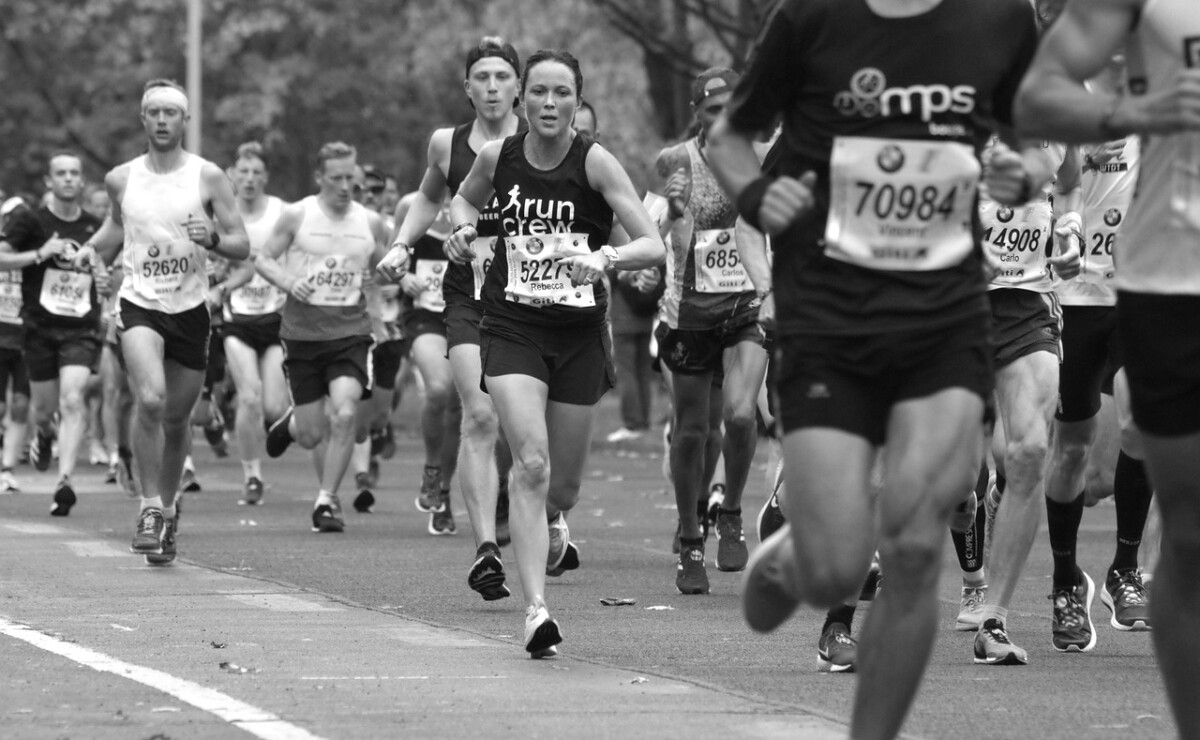 ukfundraising's tweet photo. CIoF &amp; Fundraising Regulator publish guidance for return of in-person events &amp; community fundraising https://t.co/v3WSZK0oj1 https://t.co/28fhXqjNI8