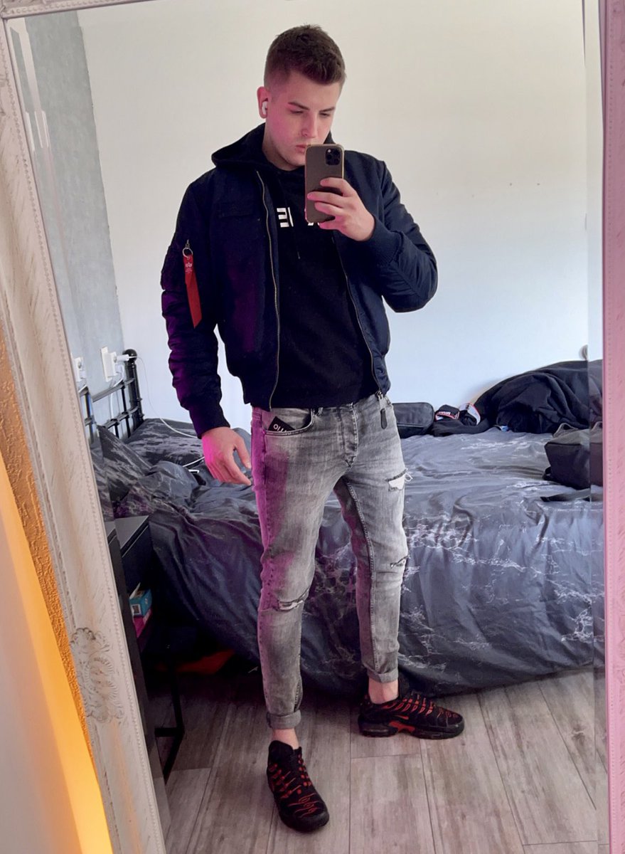 kinkitupbitch 🔜Darklands tweet media