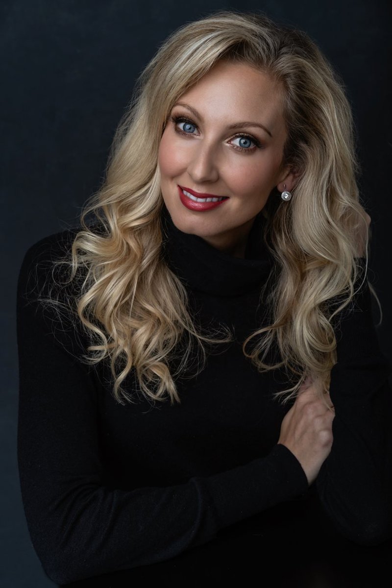 It's an honour for us to reveal the latest act to join the Haka family is internationally renowned classical singer, <a href="/gwawredwards/">Gwawr Edwards</a>. We simply can't wait to start working with Gwawr once circumstances allow💚

hakaentertainment.co.uk/acts/gwawr-edw…

#letthemusicplay #supportthearts 🎭