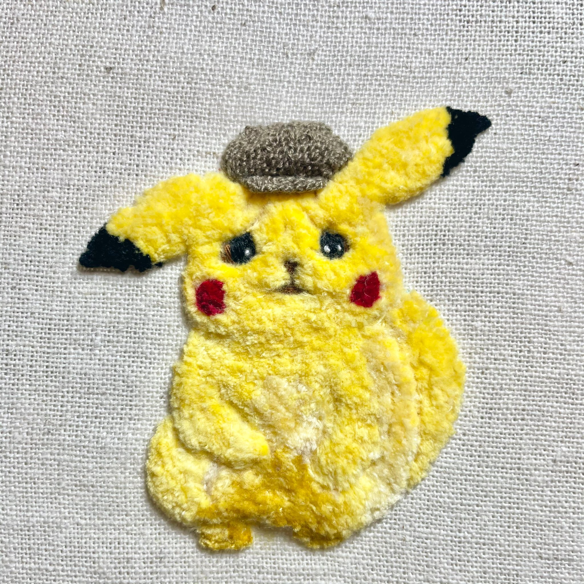 糸くずぐらし 名探偵ピカチュウの刺繍しました パンチニードル使用です ポケモン 刺繍 T Co 4g4a7uheny Twitter
