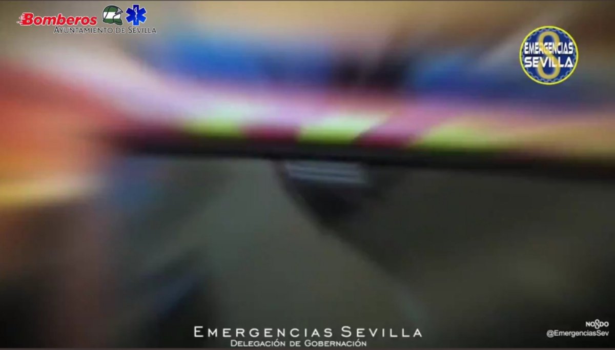 BomberosSev's tweet photo. Los ocho vehículos de reducidas dimensiones incorporados en los últimos años al servicio de #Bomberos del @Ayto_Sevilla, facilitan la accesibilidad de los efectivos a las zonas más estrechas del casco antiguo de #Sevilla ante cualquier emergencia.
#Gobernación @Ayto_Sevilla https://t.co/0NpdQDs4q8