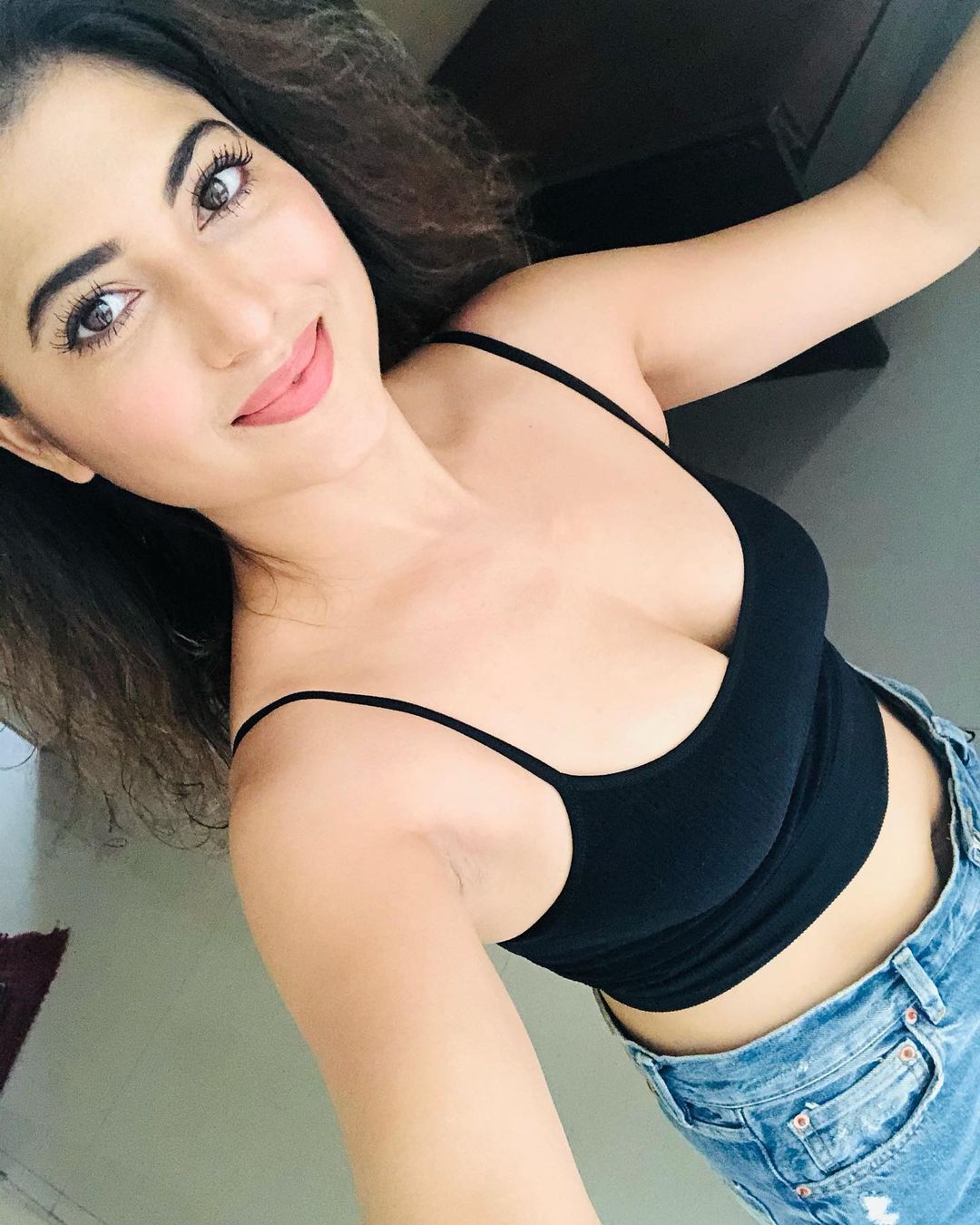 EzV0BNiVkAIUX6T?format=jpg&name=large