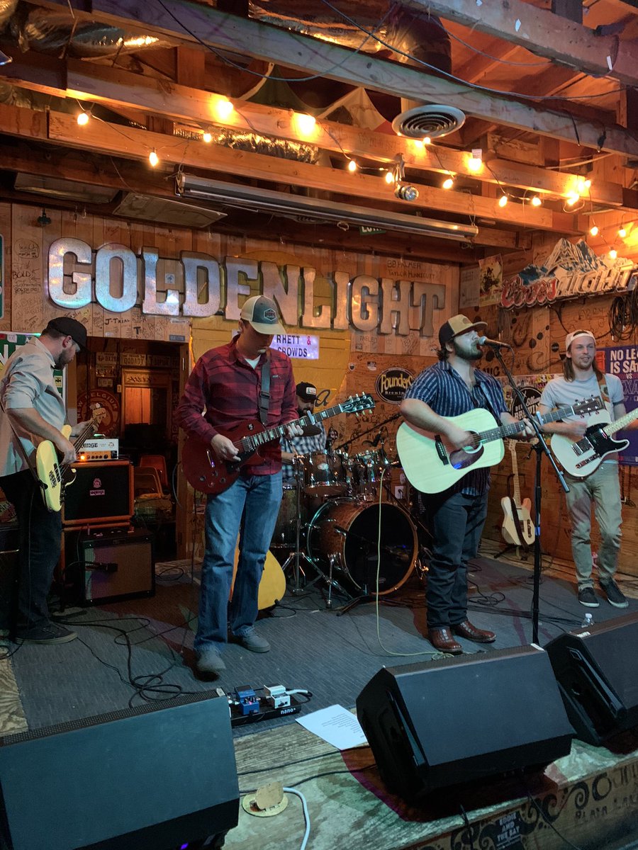 Had a grand ol’ time at the Goldenlight Cantina last Friday. Thanks to everyone who came out!!
