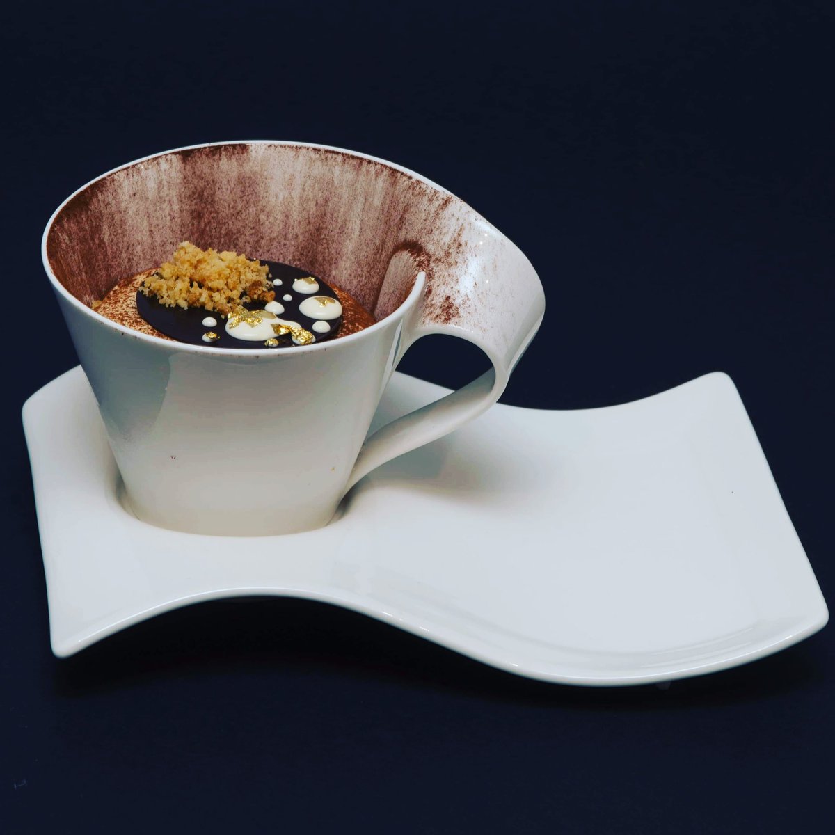 Take a sweet break with a delicious and authentic Italian recipe 😍
#tiramisu #authenticitalianfood #dessert #foodlover #italianrecipe #italianrestaurant #sweetnotes #restaurantparis #yummy #foodstagram