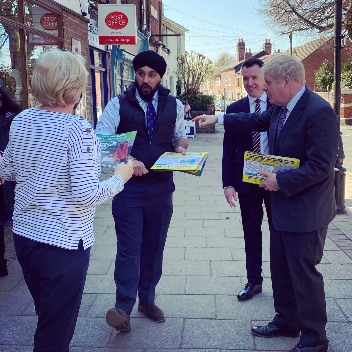 JSinghSohal's tweet photo. Great to have the Prime Minister's support on Tettenhall High Street today, and to share with residents that my focus will be getting more police on our streets, and less politics that has let our region down under Labour Police and Crime Commissioners #getcrimedown #jay4pcc https://t.co/y0Fs9iht3y