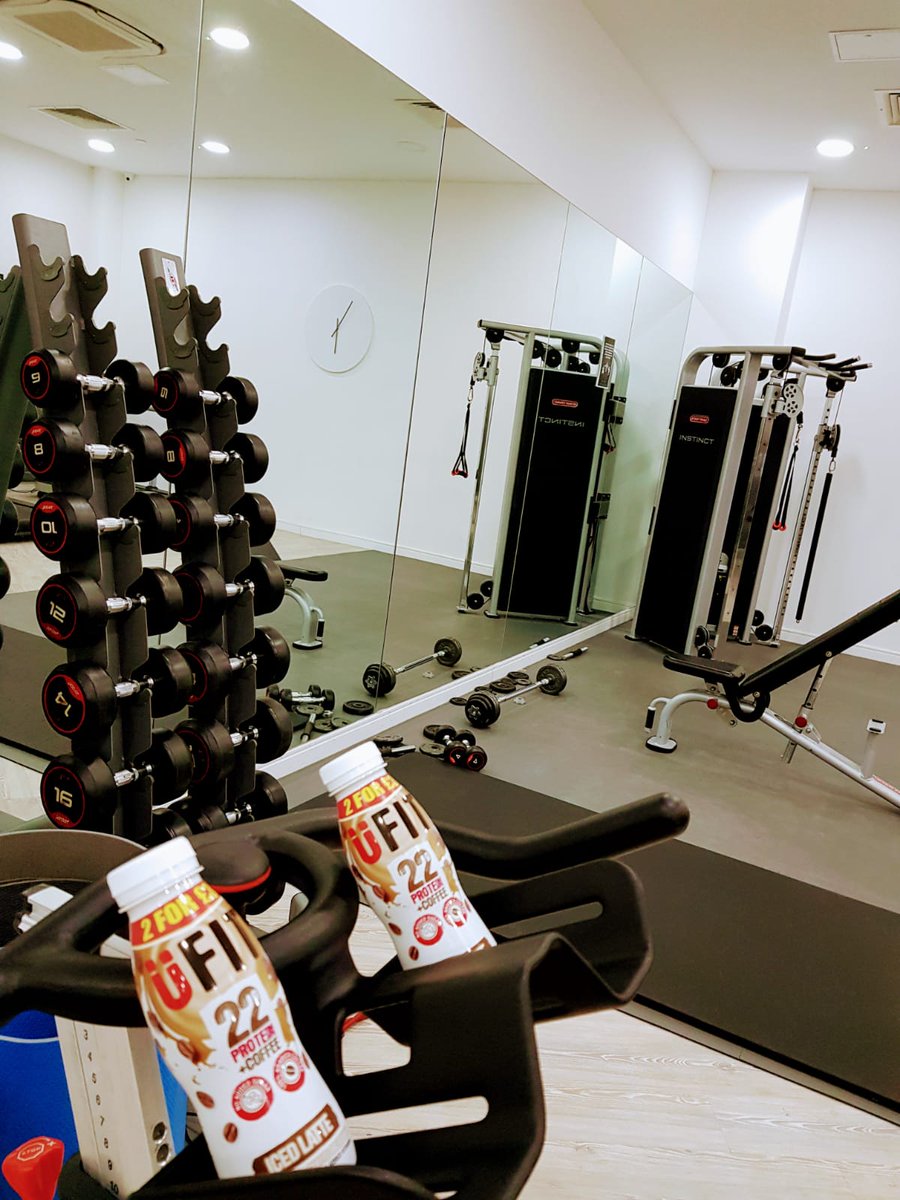 MansionStudent's tweet photo. Our residents over at Redvers Tower in #Sheffiled received a little treat today courtesy of @diginbox
Protein UFit milkshakes from @ufitdrinks
#ufit #ufitdrinks #ufitdigin
#redverstower #mansionstudent #freebie #treat #milkshake #ufitmilkshake #studentaccommodation https://t.co/DzxQ3wbnz7