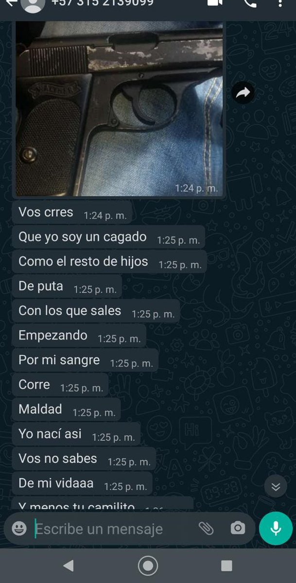 AndreaArtehaga1's tweet photo. Subo esto porque la vida de Jessica está en peligro. Juan Pablo Gamboa su agresor le ha enviado textos amenazantes, el sábado pasado fue hasta su casa a atacarla con un cuchillo. Jessica tiene medida policiva contra su agresor. Hago una queja pública hacia las duplas de atención https://t.co/RtSSNlR9HH