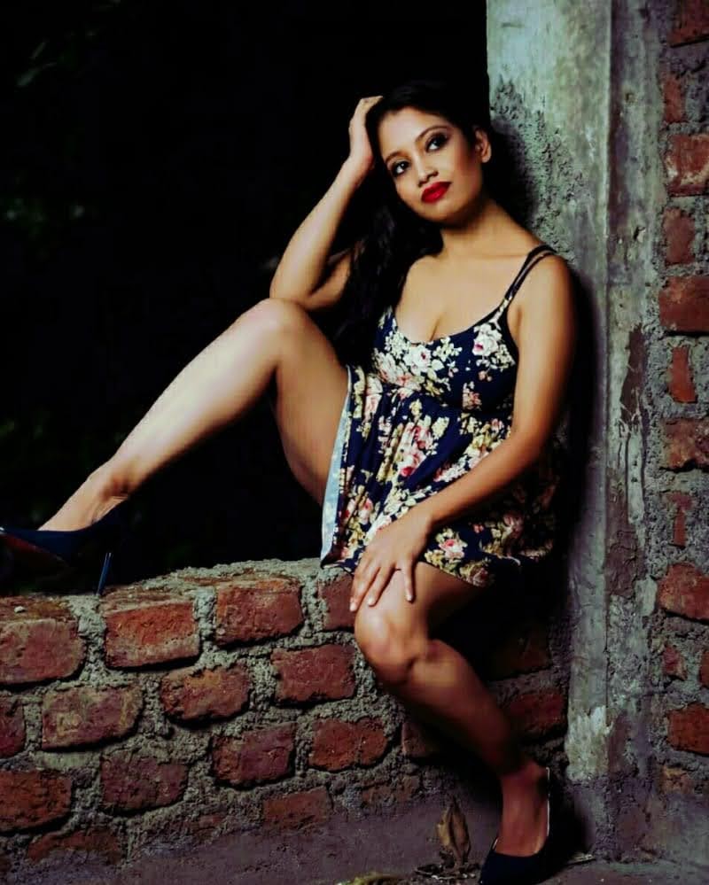 square_model's tweet photo. New model on the block.... 
Follow this pretty model Tania

@itsmeTaniaG 

#taniag #model #newmodel https://t.co/8LlDGiCOAg