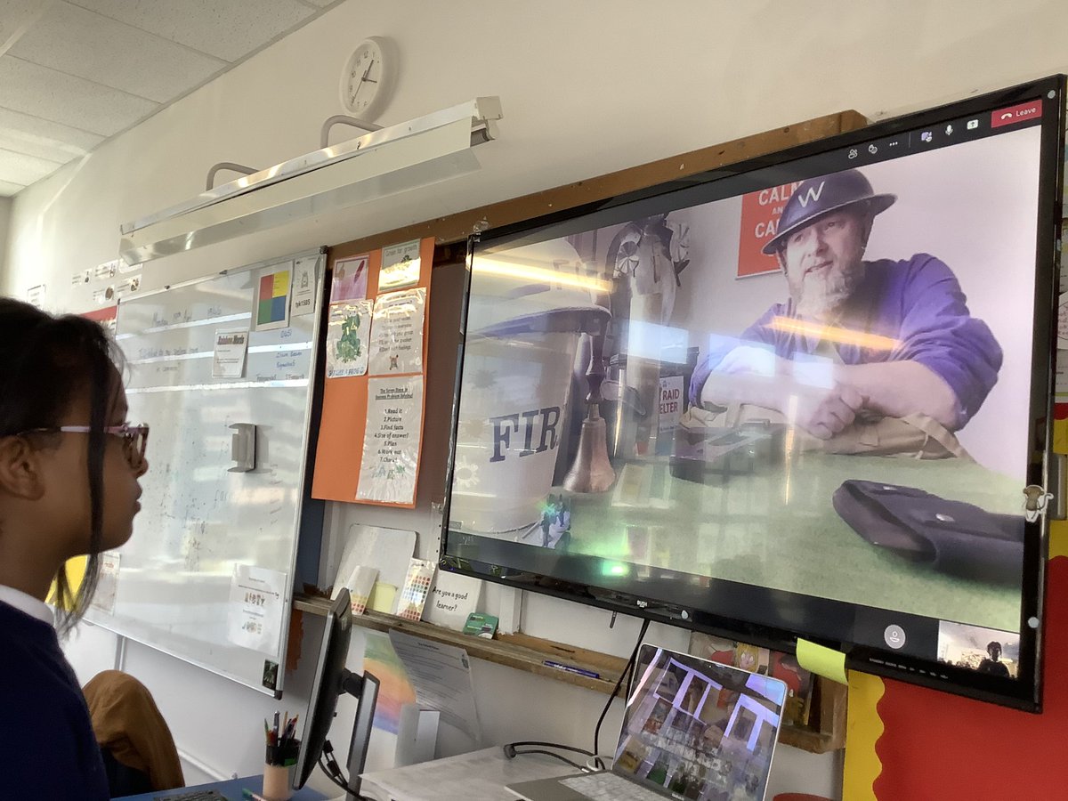 tredegarvillecw's tweet photo. Thanks to Mark and Elizabeth @cardiff_castle for teaching us so many new things about World War 2 and for answering our questions. Year 5 know so much now! https://t.co/op2X6op2Oc