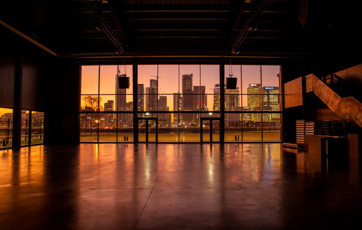 Our new home <a href="/magazine_ldn/">magazinelondon</a> is located in the heart of Greenwich Peninsula, boasting breath-taking views of Canary Wharf. The purpose-built venue is a striking blank canvas for showcasing the very best in contemporary design at #DesignLondon