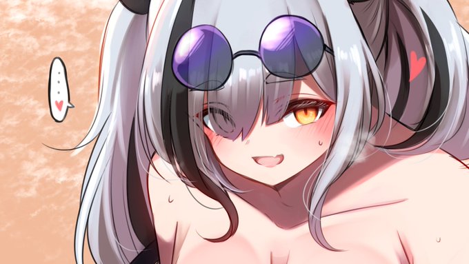 pixivFANBOXで水着エフイーター 差分付きを公開しました! https://t.co/4e0XaKcuWb 