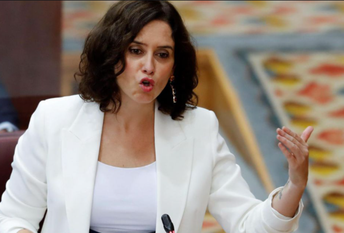 gonbans's tweet photo. Esta tarde entrevisto a la presidenta de la CAM, Isabel Díaz Ayuso, para  @ESdiario_com . ¿Sobre qué os interesaría que le preguntara? https://t.co/nqHwS6Q19a
