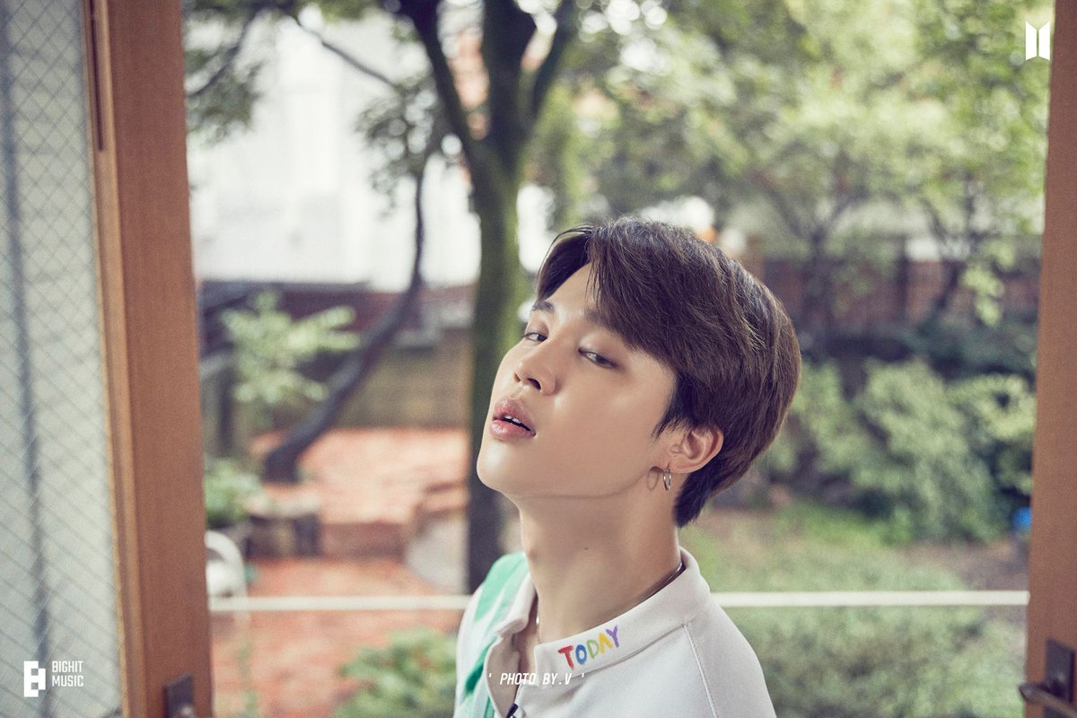 mintttttae's tweet photo. @bts_bighit @BTS_twt Photo by V 📸 https://t.co/ernLhSNrp5