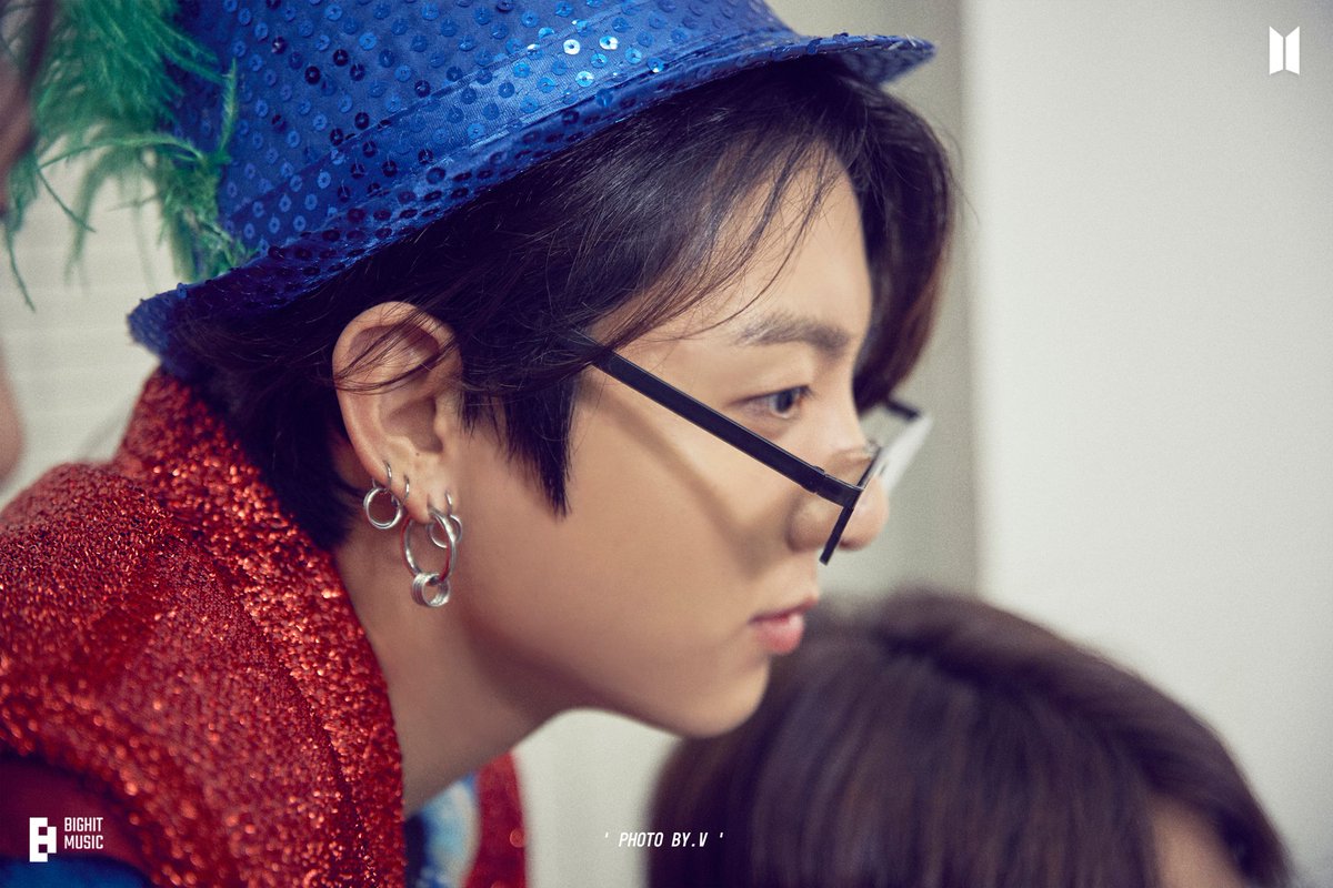BillboardBTS20's tweet photo. @bts_bighit 1

#BTSArmy #BestFanArmy  #iHeartAwards @BTS_twt https://t.co/vdbN4a1crC