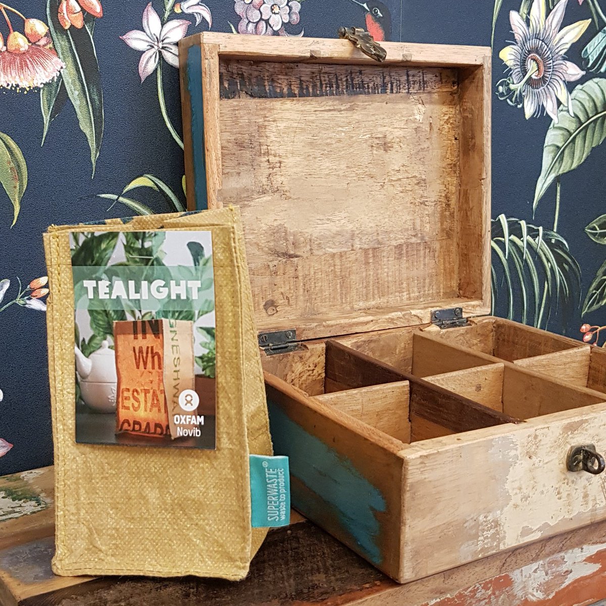 GreenPicnicNL's tweet image. Een leuke cadeau tip voor Moederdag: deze prachtige theedoos van gerecycled sloophout♻️ Of de Superwaste theelichten van gerecyclede theezakken!😍
#greenpicnic #schoonhoven #superwaste #rawmaterials #gerecycled #cadeauidee #moederdag #duurzaam #moederdag2021 #cadeautip #woonidee