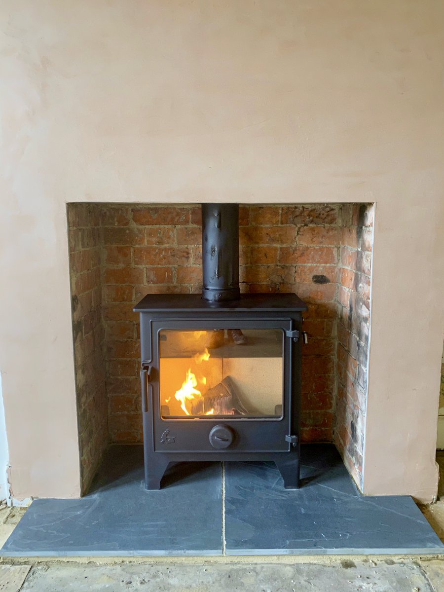 Before and after 🔥🔥

Here's the Dean Forge Dartmoor W5, sat on a custom slate hearth, installed in Newbury.

#woodburner #woodburningstove #showroom #sale #newbury #whitchurch #berkshire #hampshire #wiltshire