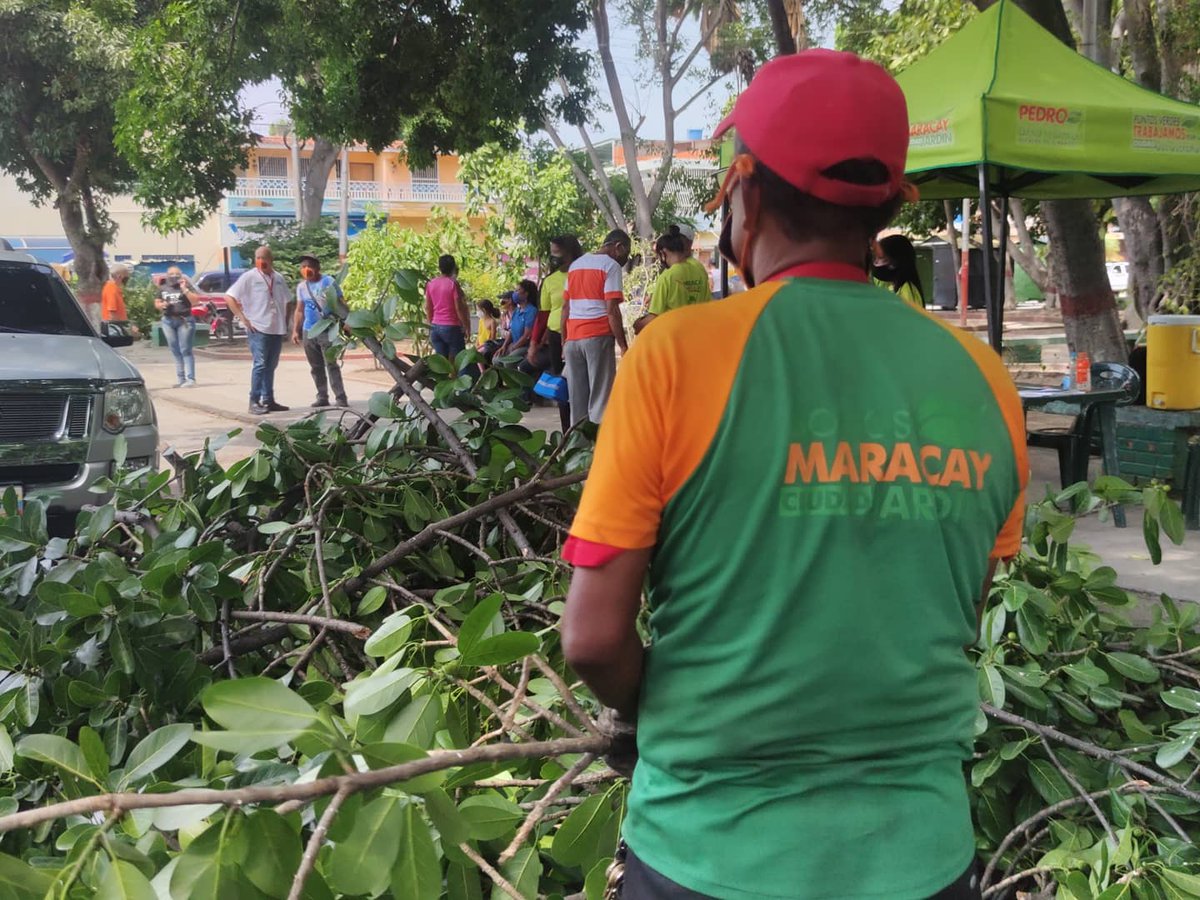 Plan “Maracay Juega Limpio en tu Comunidad” llegó a Santa Rosa - is.gd/rv2a17