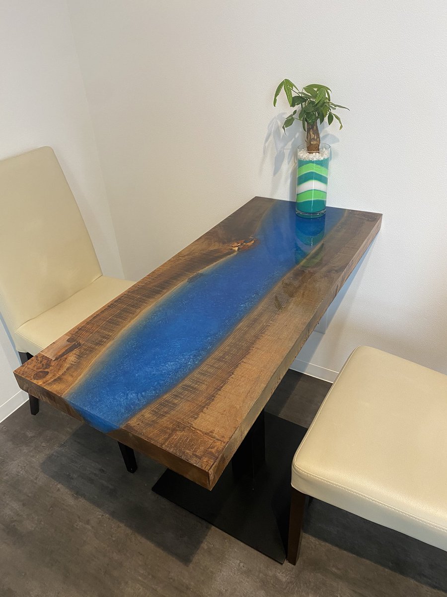 ヘアドレッサーズ ニンナ 小郡美容室 明日4月日より ニンナ Open致します シャンプーなど店販も沢山です 量り売りで自分に合ったシャンプーをみつけましょう ニンナ 小郡美容室 メンズカット ヘアドレッサーズニンナ