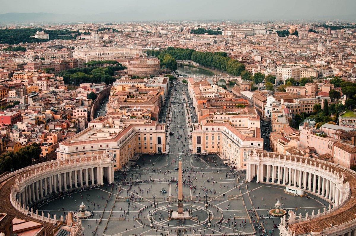 nosiness11's tweet image. #DidYouKnow that the #smallestcountry in the #world takes up .2 square #miles: #Vatican City?