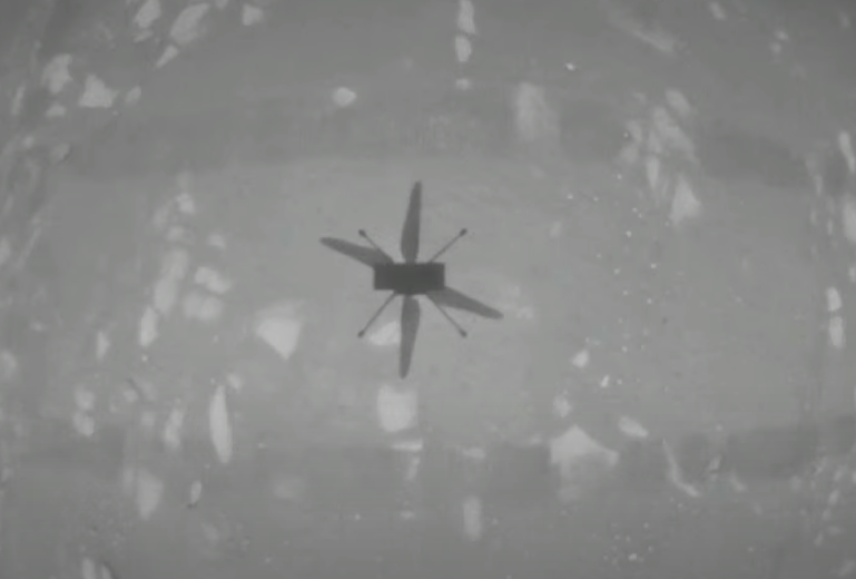 LiveOverflow's tweet photo. I'm calling the next conspiracy! The image is fake because the rotors apparently spin at 2400 rpm, and the image shows no blurring!!! 🤡 https://t.co/3B9W8ByKvn