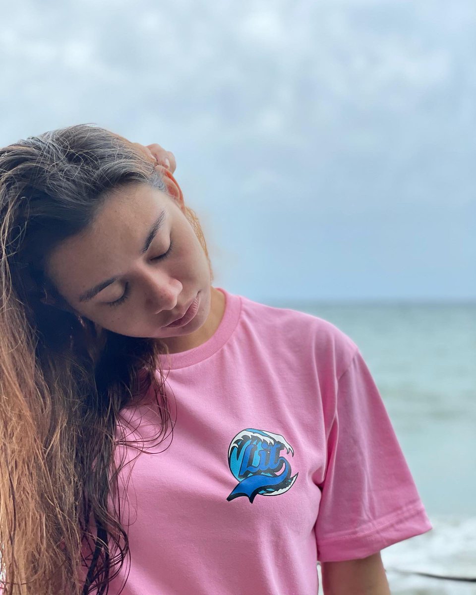 LitCoCebu's tweet photo. Lit Co - Midsummer Release 🌊🌴
Wave Tee in Pink and Black 

Available in-store: Rad Time
709 Katipunan Street, Tisa, Cebu City
Shop online - https://t.co/fQTNQHDqko
For Cash On Delivery, message us ✌🏻 https://t.co/kthlAJHMLd