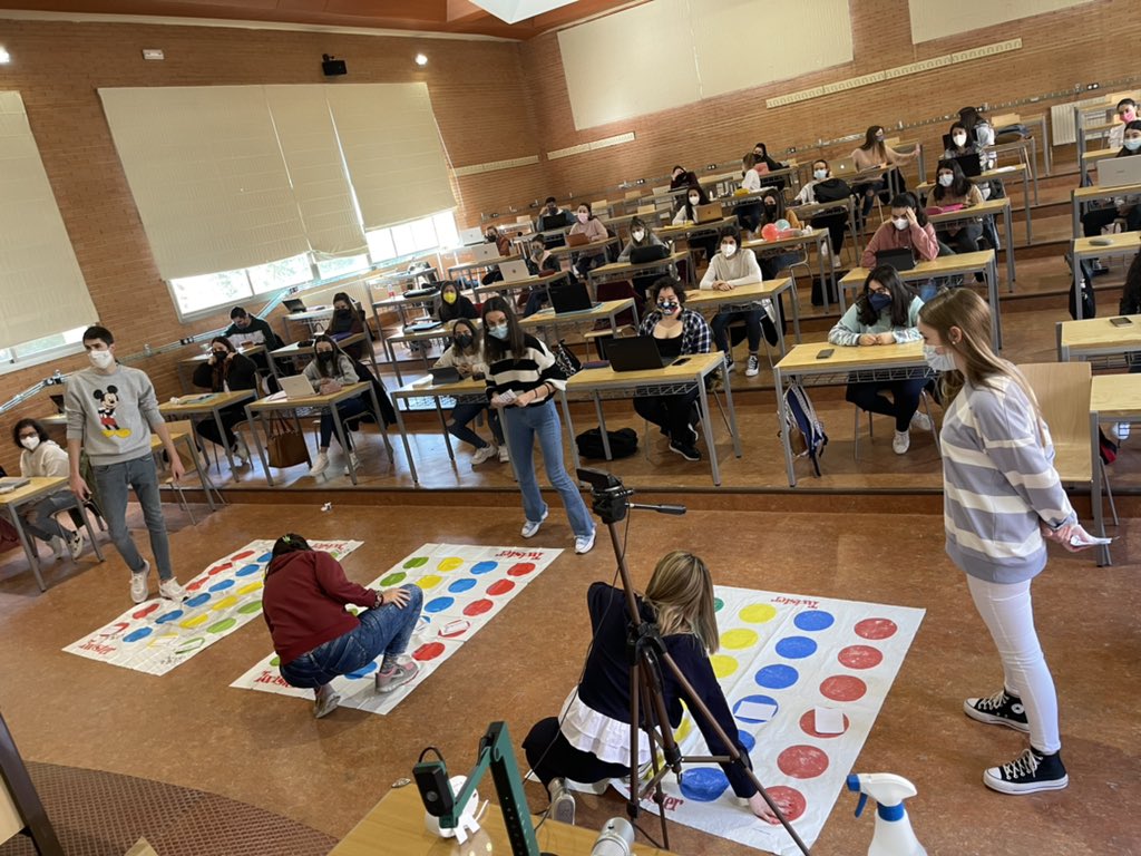 isabelmariago12's tweet photo. #innovaeduca21 grupo 1 de inicia con la diversidad familiar;aprender a reconocer y respetar la diversidad familiar en la escuela infantil https://t.co/sRHrKTW73Y