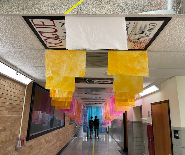 RiverDellHS's tweet photo. Senior AP3D student, Paige Riley, captures the sound of silently walking by. Check it out as your walk down the art hallways!  #RDHawks @STBartelloni https://t.co/DLW0JtBQE0