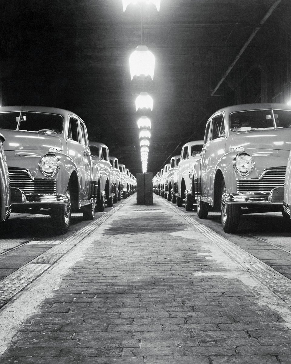 Capturing moments across eras. Pictured is 'Studebaker Factory' framed and mounted print rb.gy/dovhbi 🔴⁠
⁠
#americancool #artforyourwalls #gallerywallgoals #artprints #fineart #vintageart #studebakercar