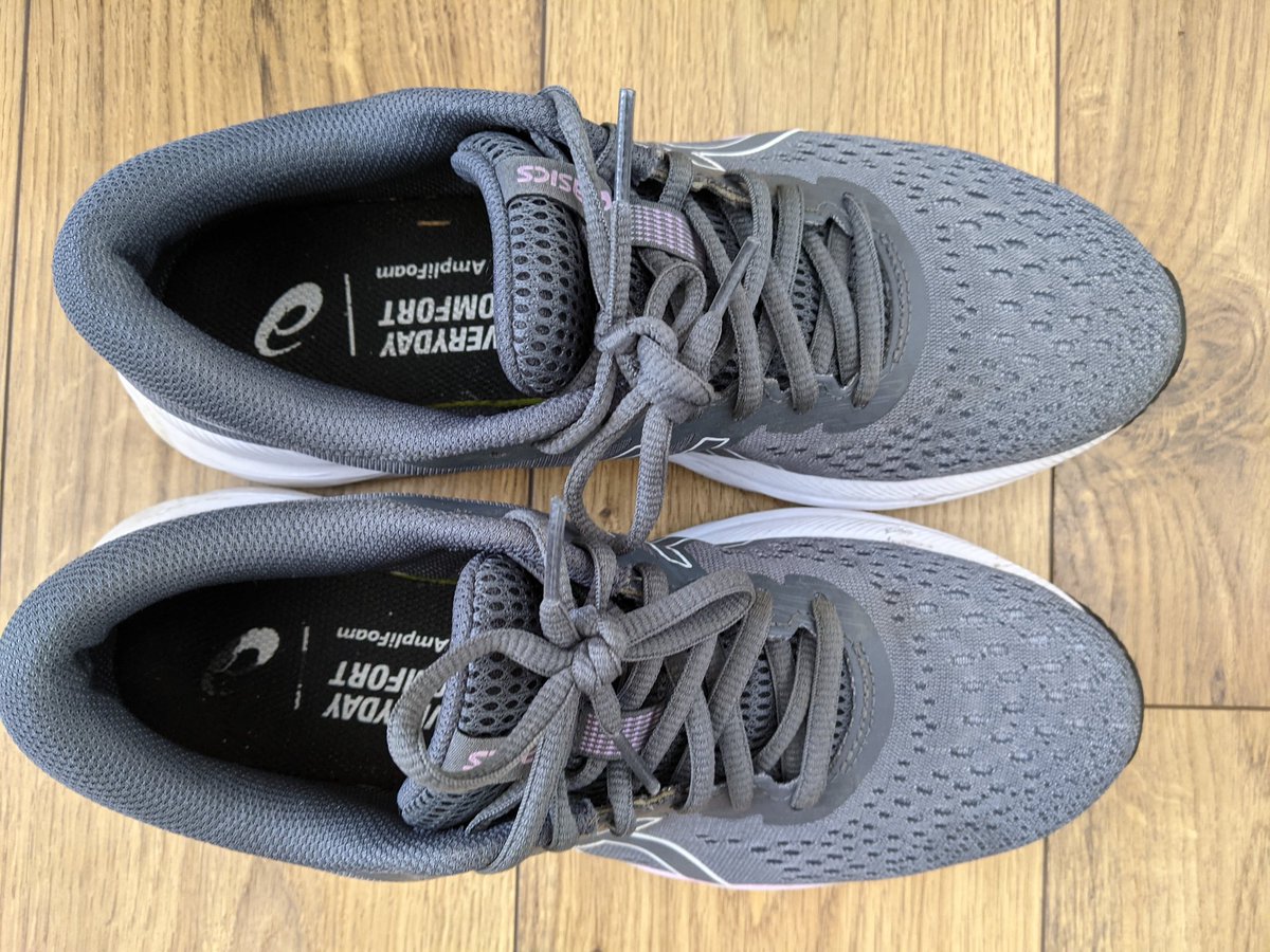 DAY 365 (one year) of running 7km+ every single day today 🎉

Yes, I'm stopping the streak soon (well, dropping down to just a mile after tomorrow because I need a rest 🤪)