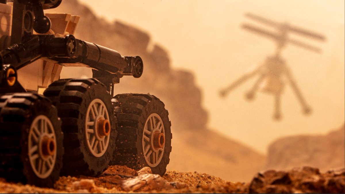 LEGO_Group's tweet image. One small flight for a copter, one giant leap for Mars exploration! Congrats @NASAPersevere team! #MarsHelicopter