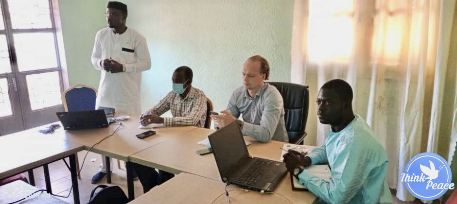 Thinkpeacesahel's tweet photo. A #Sikasso, le consortium Think Peace Sahel, AJCAD et CapDH a rencontré l’Ambassade Royale du Danemark dans le cadre de la mise en œuvre des activités du Fonds d’Appui aux Moteurs du Changement (FAMOC)
@Thinkpeacesahel @FAMOC_MALI #AJCAD #CapDH https://t.co/eIKNp8lwls