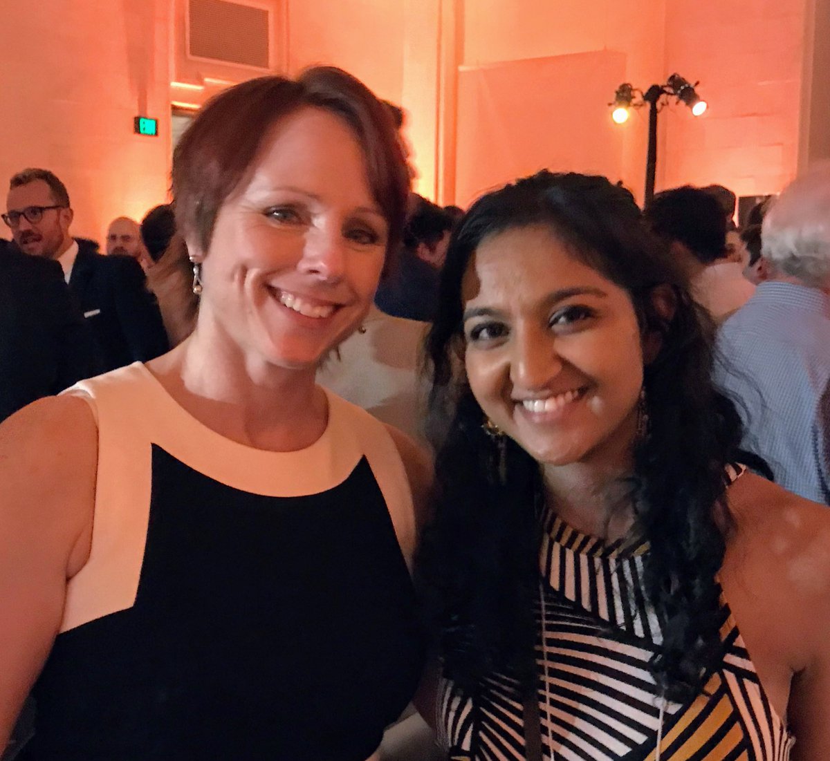 Fortunate for a mentor @kymwatt that continually lifts me up... also quite literally as our first encounter came after a vasovagal episode I had as a MS1 on a transplant elective 🤦🏽‍♀️. What’s your mentorship pairing story? #medtwitter #livertwitter #mentorshipmonday #firsttweet 🐣