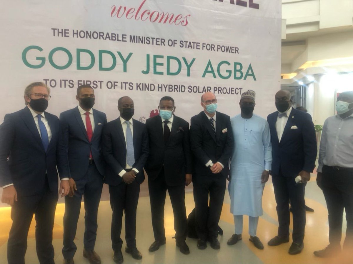 DamilolaSDG7's tweet photo. Today Hon @AgbaGoddy with @ActisLLP &amp; @CrossBoundary visited Jabi Lake Mall. The first fully operational ☀️solar hybrid mall in Nigeria saving 13,000tns of carbon emissions. Public-private partnerships 🔌 powering the energy transition! #COP26Energy
#ParisAgreeement https://t.co/y9KO2EMdPQ